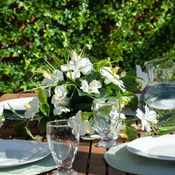 Centre de table hibiscus blanc