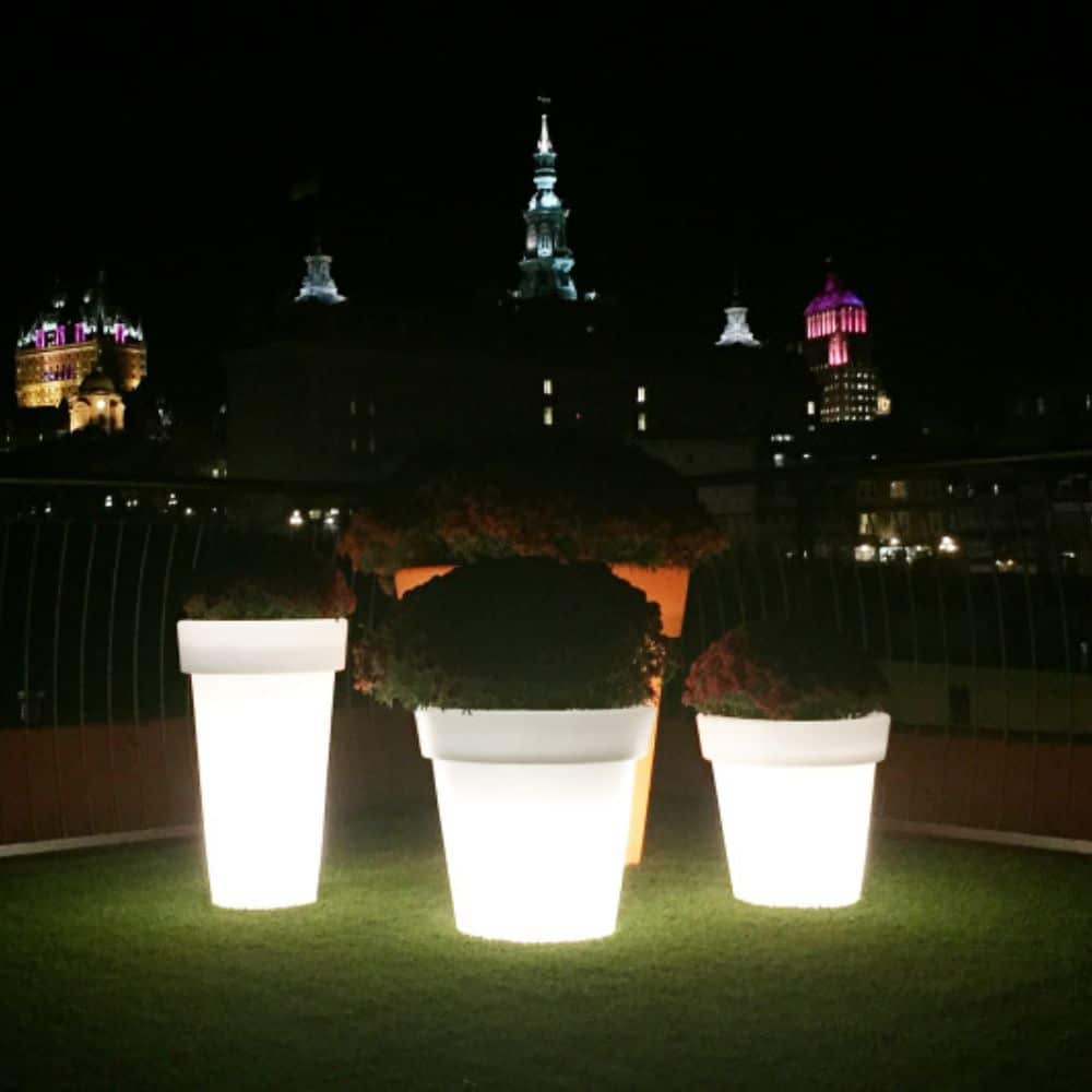 Pots lumineux pour l'extérieur très grands, résistants aux UV